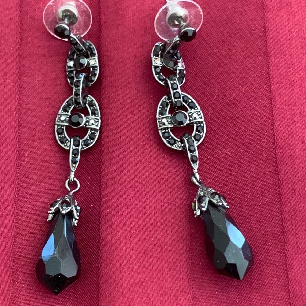 Crystal hanging earrings